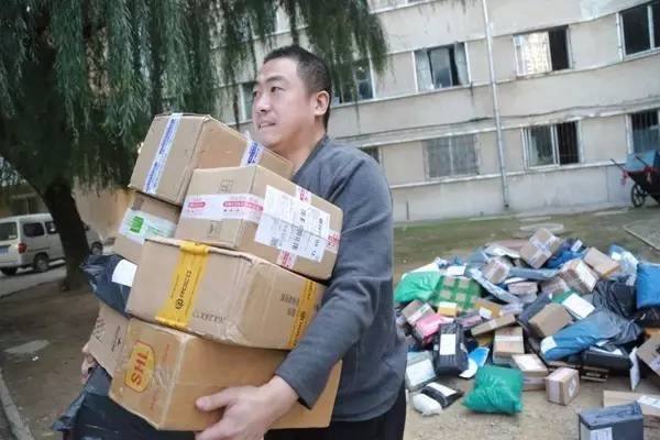 淘宝开店找什么快递发货好？哪家快递最便宜？